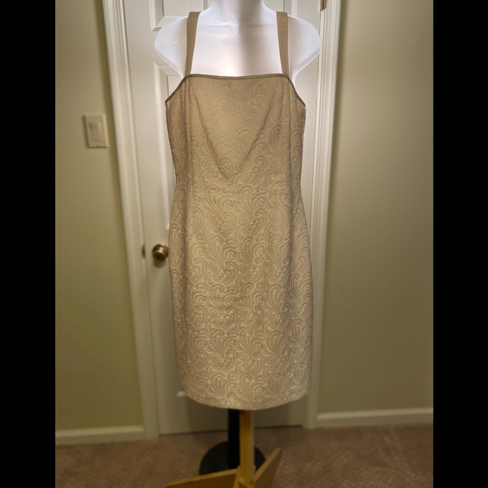 Stresa - Woman’s rich cream color embossed sleeveless dress, Size: 8